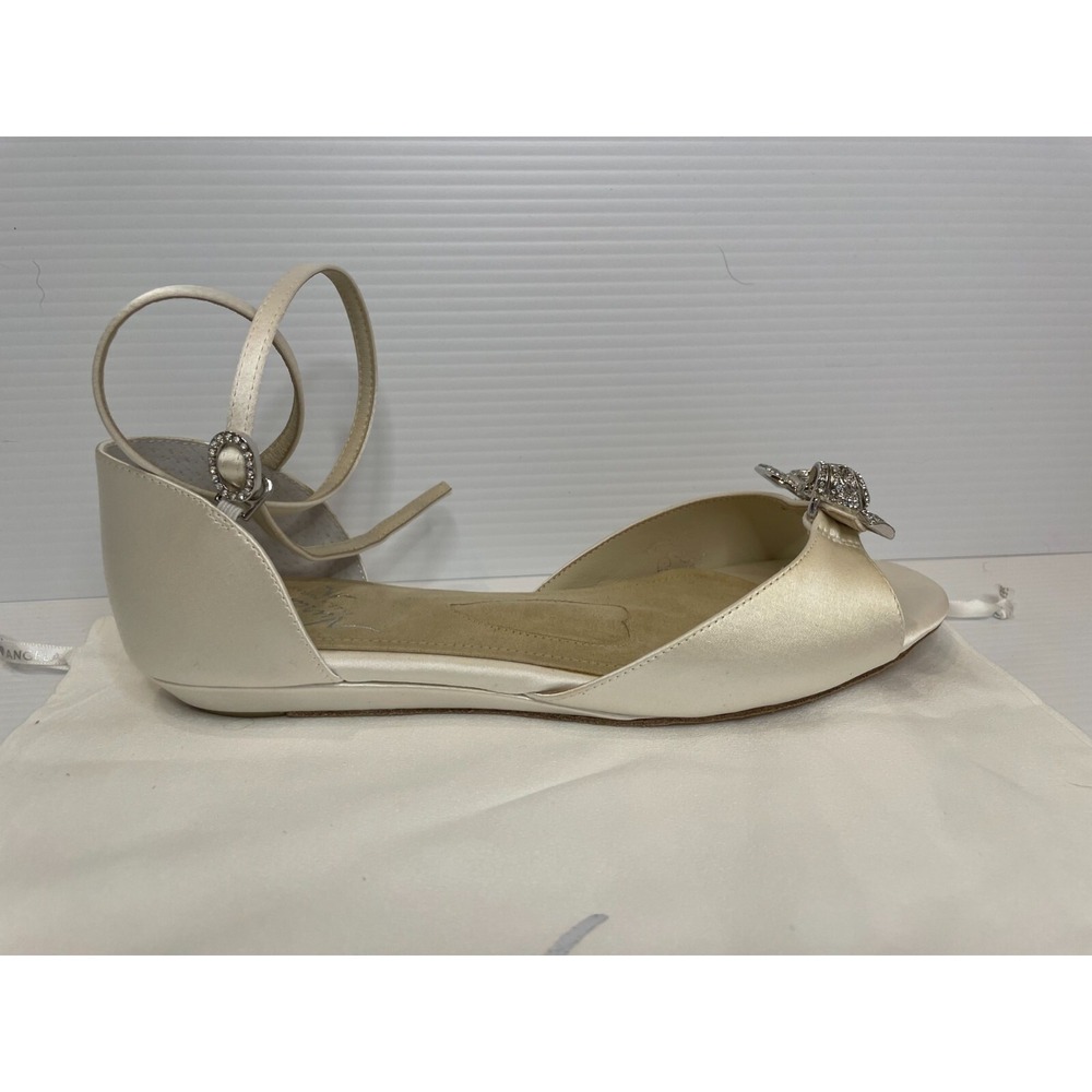 Angela Nuran Audrey Dyeable Silk Tiny Wedge Shoes White Size US 8 MSRP $345 NIB